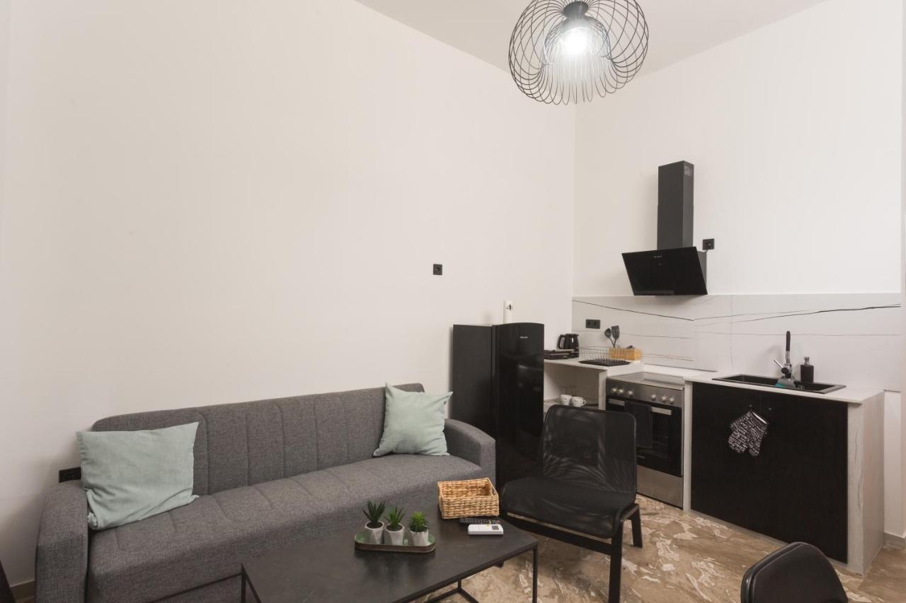 K Studios Каламата Екстер'єр фото